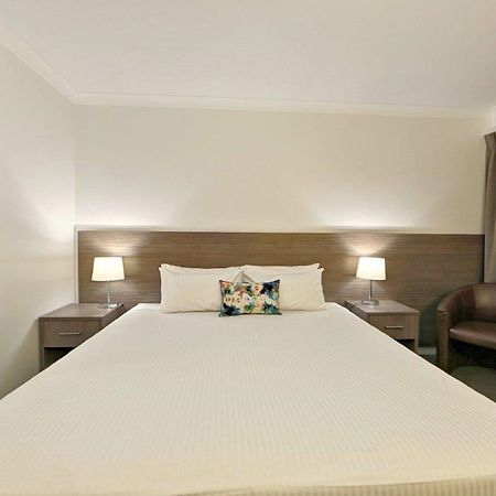 Smart Motels Bert Hinkler Bundaberg Exterior photo