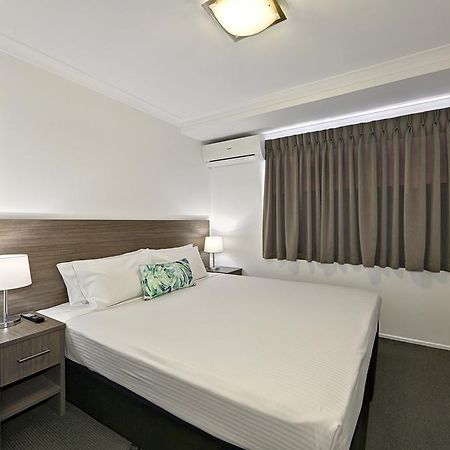 Smart Motels Bert Hinkler Bundaberg Room photo