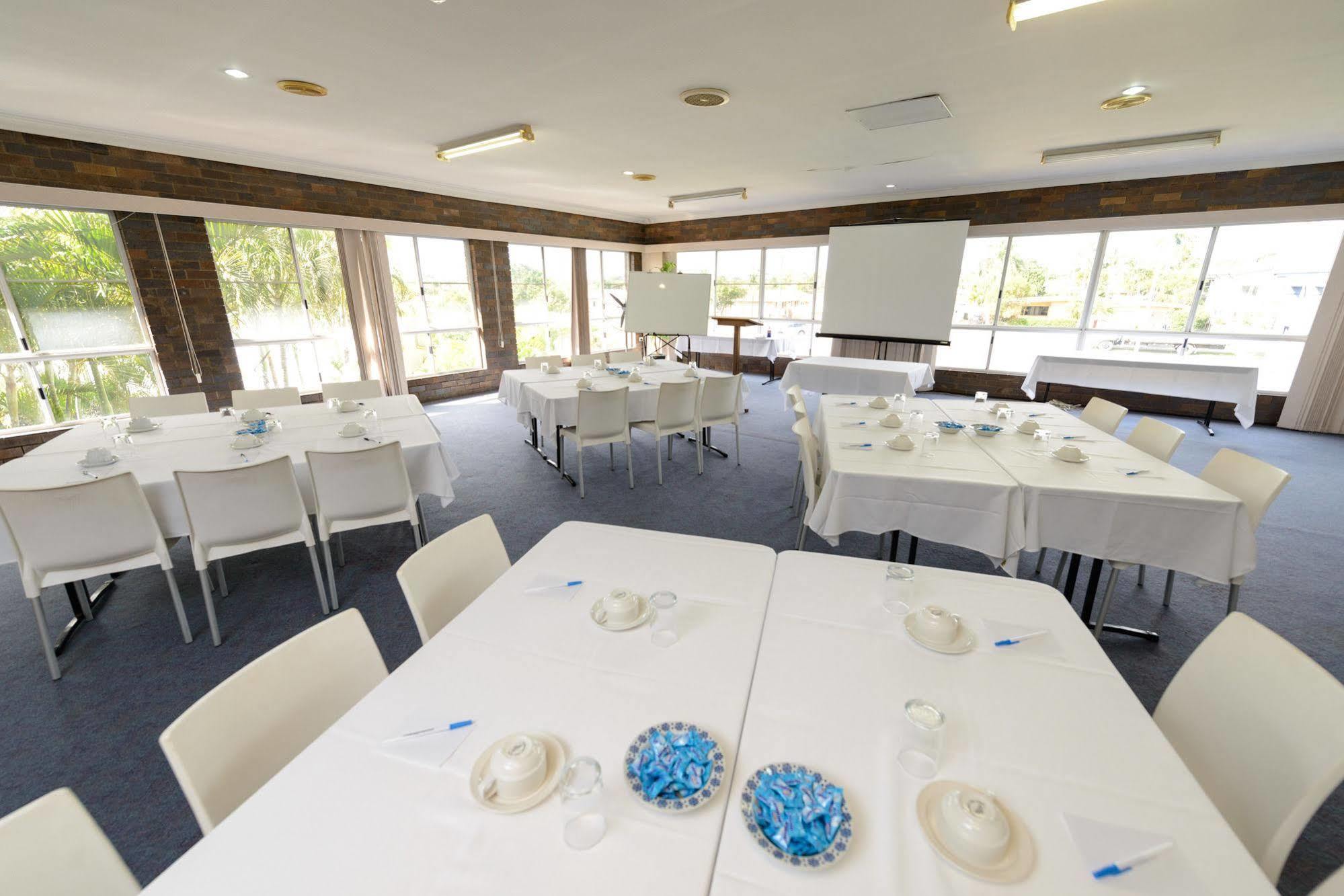 Smart Motels Bert Hinkler Bundaberg Exterior photo