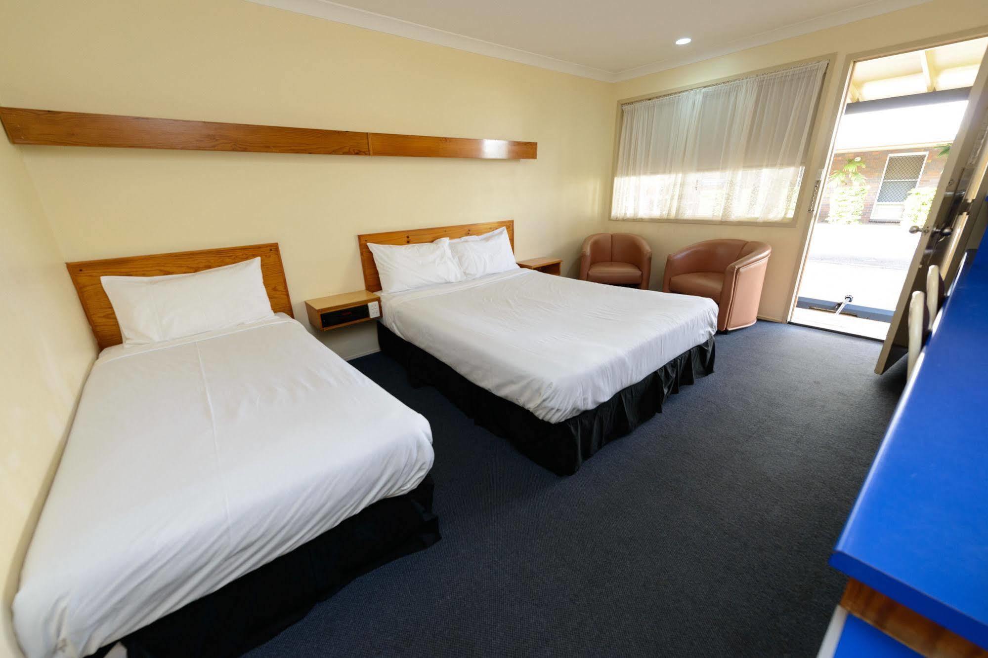 Smart Motels Bert Hinkler Bundaberg Exterior photo